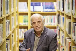 محمود حکیمی؛ نویسنده‌ای که تاریخ و ادبیات ایران به او مدیون است