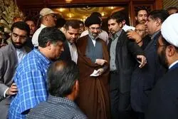 تصاویر جدید از دیدارهای رهبر انقلاب با مردم و فرماندهان در راه است