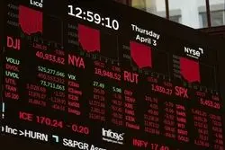 روز قرمز بازارها: رکورد سقوط از زمان کرونا شکست