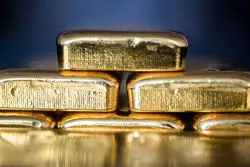 خیز طلای جهانی به‌سوی قله 4 هزار دلاری