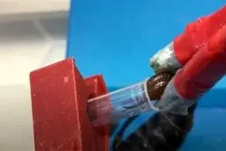  گرانقیمت‌ترین مایع جهان چیست؟/ هر لیتر آن ۱۰ میلیون دلار است!
