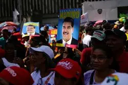 کشته شدن ۱۰۰ نفر در حمله آمریکا به ونزوئلا/ مادورو و همسرش زخمی شده‌اند