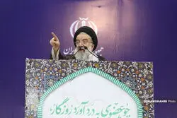 آیت‌الله سید احمد خاتمی: می خواستند ایران را تجزیه و تبدیل به ۷ کشور کنند