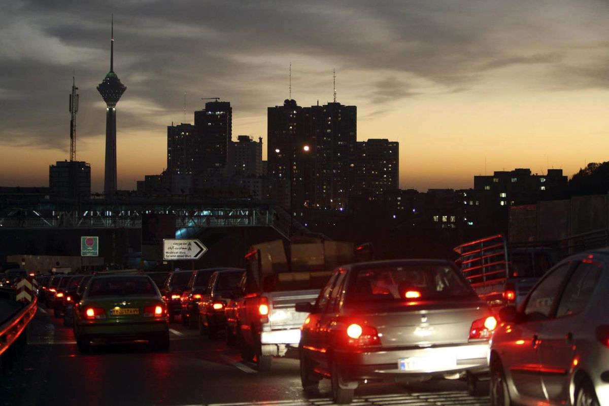 ایجاد گره‌های شدید ترافیکی در پایتخت بر اثر ۱۴ میلی‌متر باران 