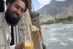 دعوت طالبان از گردشگران آمریکایی