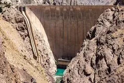 تهران روزانه یک چهارم منابع آب خود را از دست می‌دهد