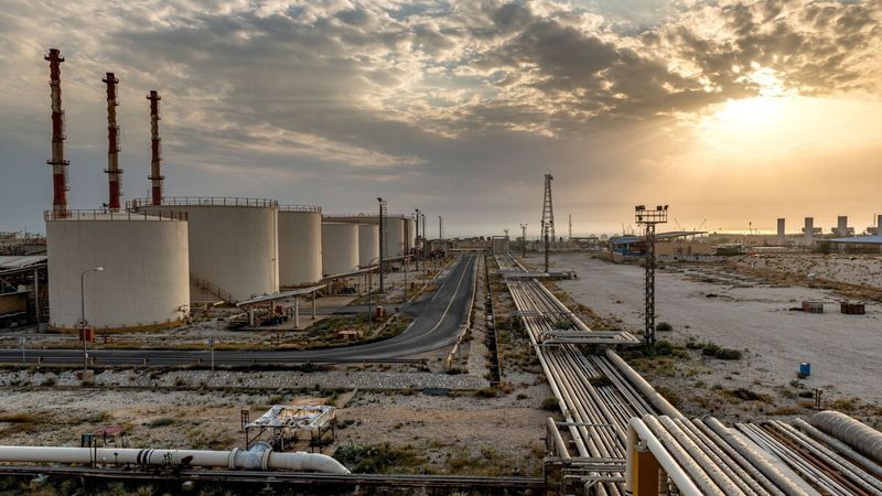 پشت پرده معافیت تحریمی ناگهانی به پکن؛ چراغ سبز ترامپ به نفت ایران؟