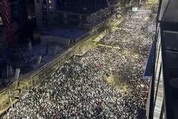 تجمع ۱۵۰ هزار نفری در بلگراد؛ دانشجویان صربستان پایان ۱۴ سال حاکمیت حزب حاکم را خواستار شدند