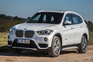 افزایش میلیونی قیمت خودروها در بازار امروز چهارشنبه 21 آبان/ این خودرو امروز ۲۰۰ میلیون گران‌تر شد