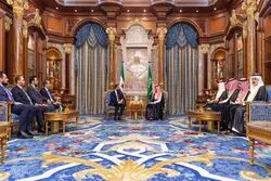 دیدار ولیعهد عربستان و رئیس دولت موقت سوریه