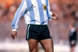 به یاد دیگو مارادونا، اعجوبه شورشی آرژانتین