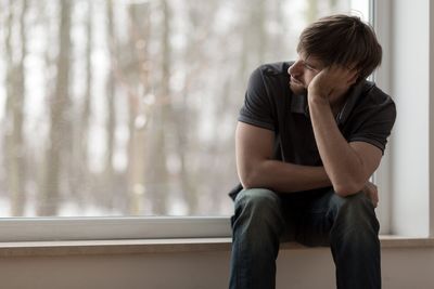 یکچهارم ایرانیها با اختلال روانپزشکی دستوپنجه نرم میکنند/ مردان بیشتر افسرده و مضطرب هستند یا زنان؟