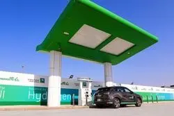 سرمایه‌گذاری میلیاردی عربستان بر آینده بازار انرژی: تلاش سعودی‌ها برای حفظ جایگاه خود در جهانی با سوخت‌های کربنی کمتر