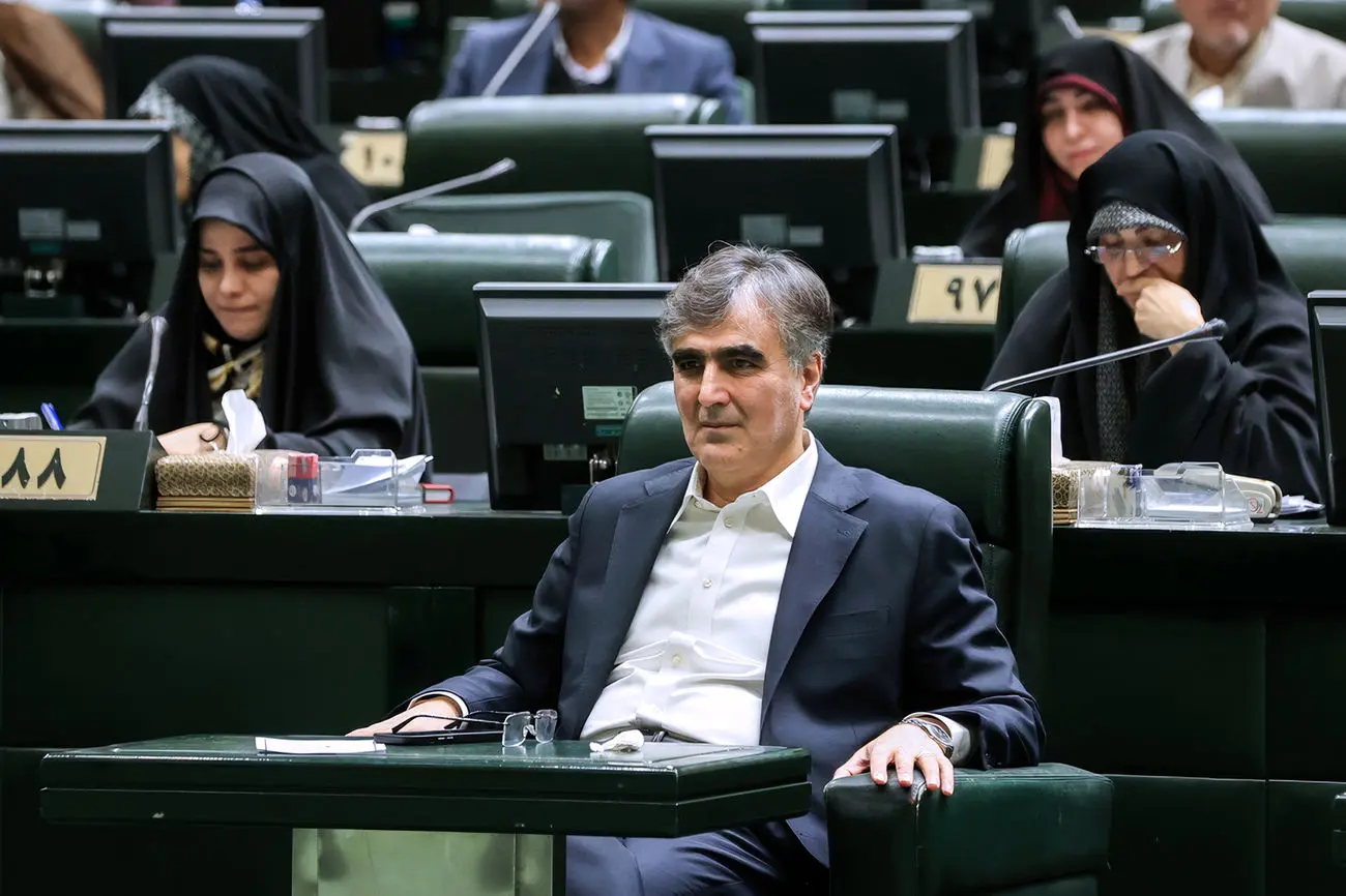 تورم ۳۸.۹ درصدی/ هشدار رئیس بانک مرکزی به مجلس