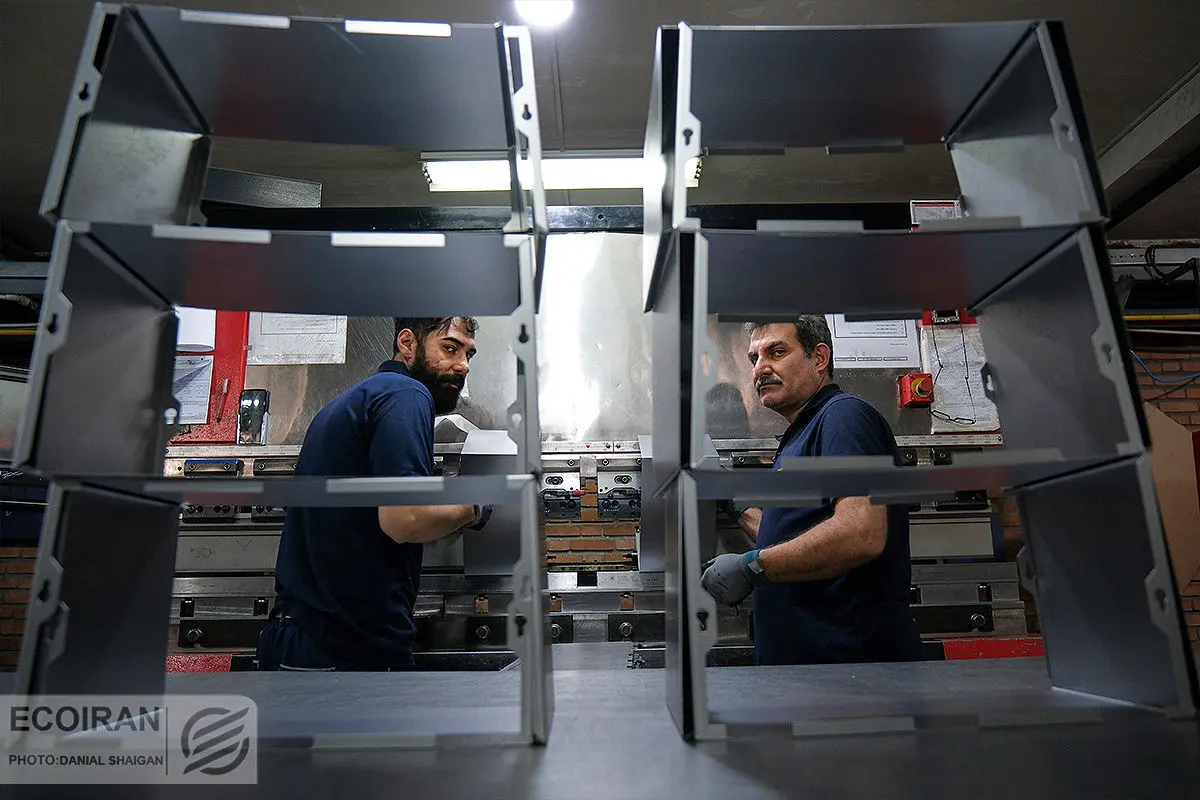 بازار کار صنعت، سایه رکود بر اشتغال