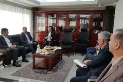 مذاکره برای افزایش همکاری‌های اقتصادی عمان و ایران 