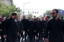 عکس| حضور محمدرضا عارف در آیین تشییع پیکر امام شهید انقلاب