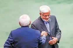 دومینوی رسایی علیه کابینه پزشکیان؛ جنجال جبهه پایداری از ظریف به عارف رسید