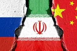 چرا تهران از برقراری موازنۀ سنتی بین شرق و غرب عقب کشید؟