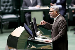 صمصامی:هر کسی که به معیشت مردم آتش زده است باید آتشش بزنند/ بنابی:اینگونه باید همه نمایندگان مجلس را آتش بزنند+فیلم