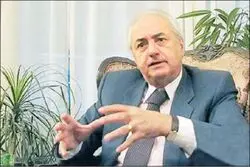 مجلسی: در این سال ها افرادی بر سر کار آمدند که فکر می‌کردند، همان‌قدر که  به‌راحتی بر مسند قدرت در کشور نشستند، در عرصه جهانی نیز می‌توانند دست به اقدام بزنند