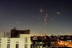 ببینید/ ویدیوی تازه از درگیری پدافند هوایی ایران در 4 استان در بامداد امروز