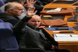 سرزمین «تاج»گذاری بازنده‌ها

