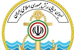 دریادار فتاحی: نیروی دریایی آمریکا اگر جرئت دارد به سواحل جاسک و تنگه هرمز نزدیک شود
