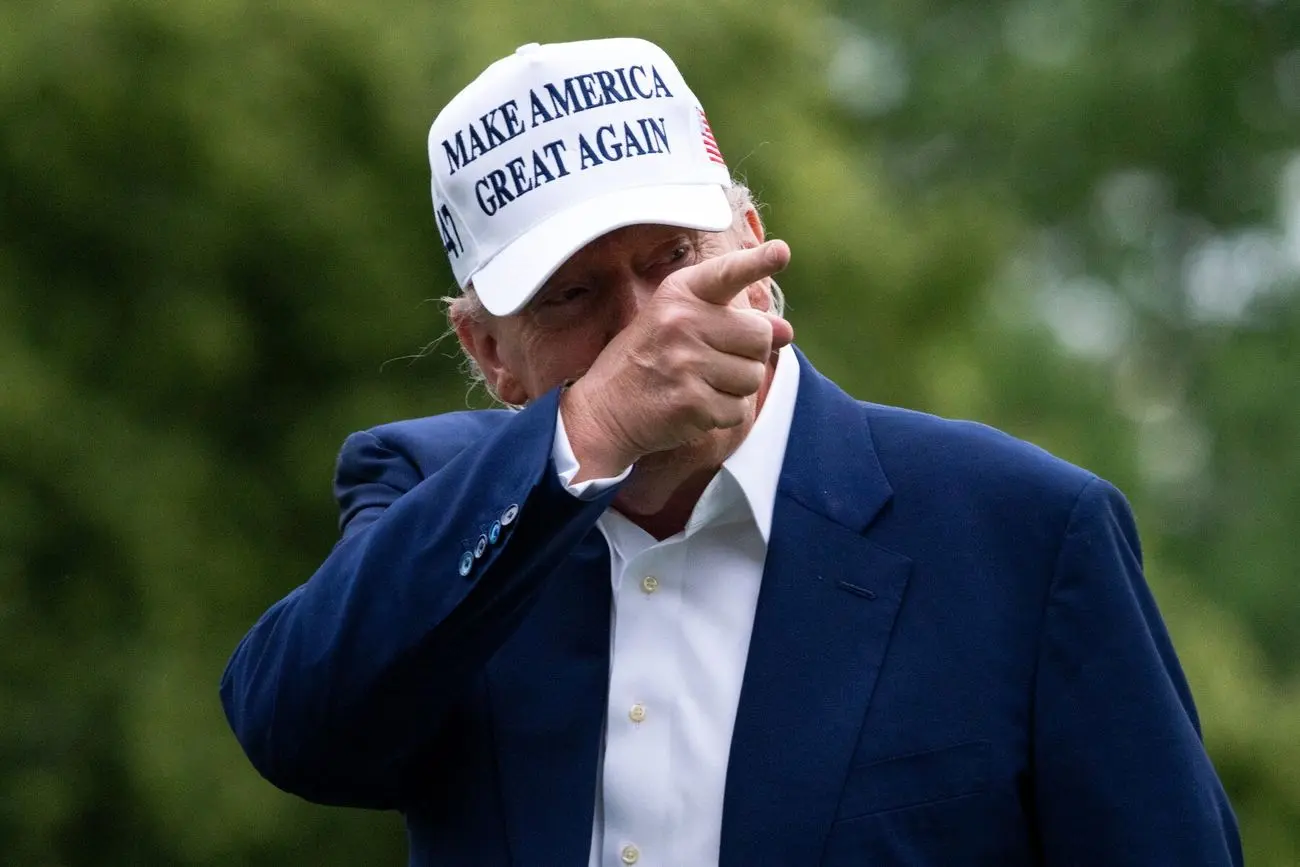 شکاف میان حلقه حامیان ترامپ در رسانه‌های محافظه‌کار درباره حمله به ایران
