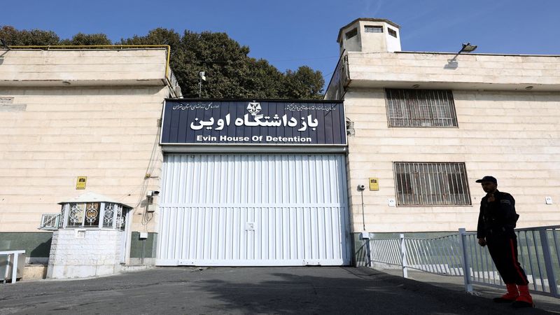 زندانیان اوین به سایر زندان‌های استان تهران منتقل شدند