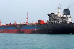 این نفتکش آمریکایی مورد اصابت موشک قرار گرفت