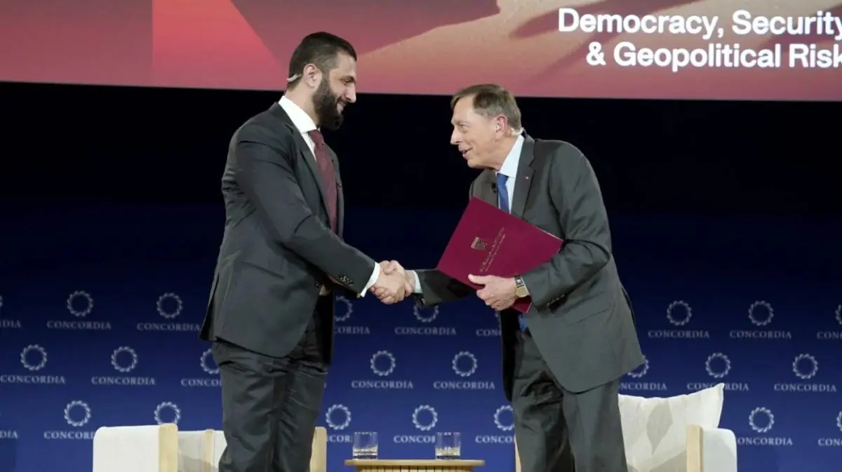 لحظه سورئال نیویورک؛ دیدار گرم جهادی سابق با رئیس پیشین سیا