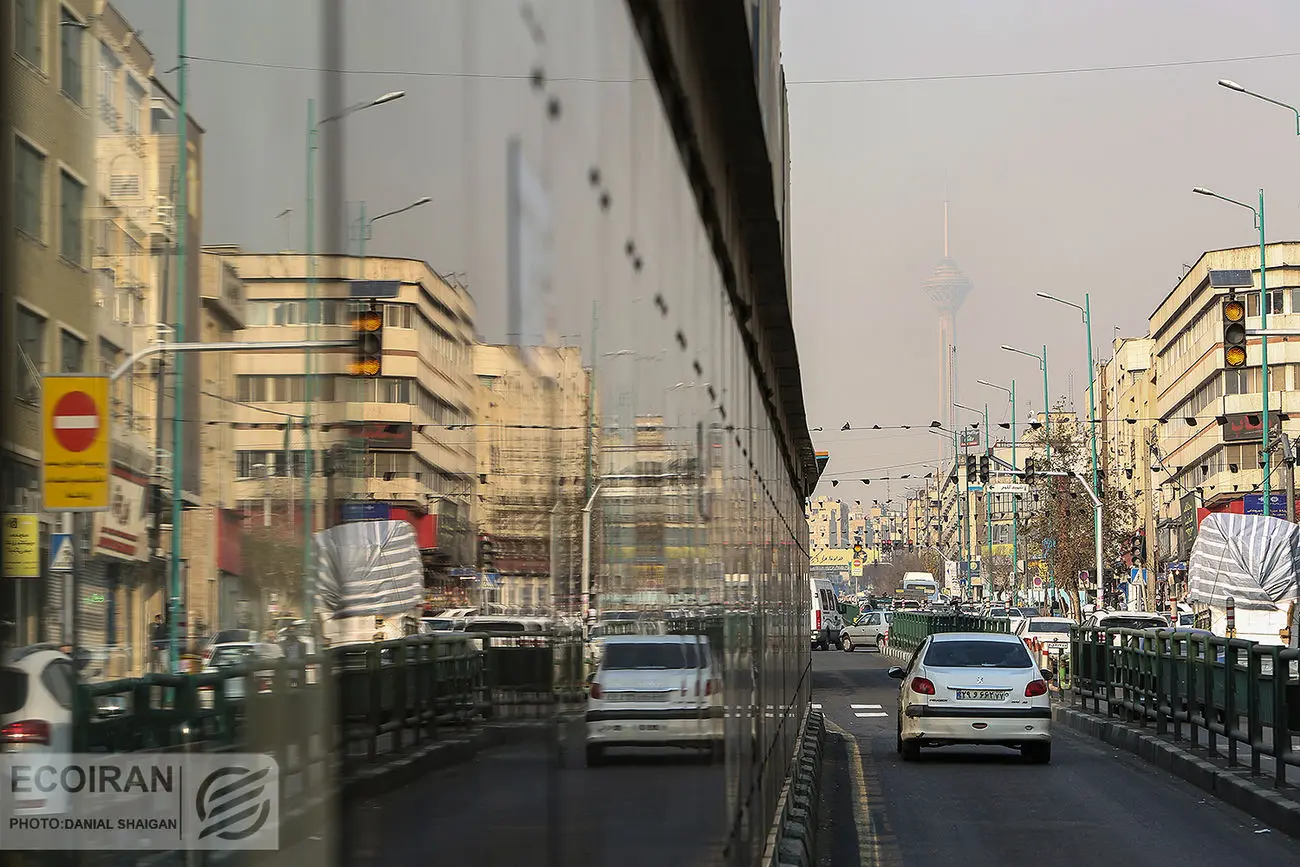 آلودگی تهران زیر برف و باران / زور بارش‌ها کم بود