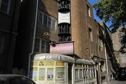 توقف مرمت خانه آیت الله طالقانی به دستور سازمان بازرسی؛بازگشت قسطی تابلوهای امام علی