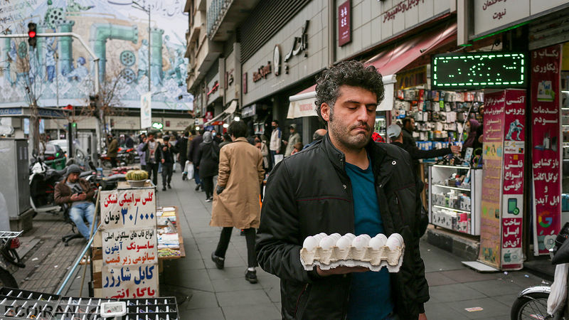 مردم می‌توانند فراتر از نیازشان مرغ و تخم مرغ بخرند/ تولید فراتر از نیاز است