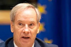 مذاکره کننده قهار؛ جانشین انریکه مورا