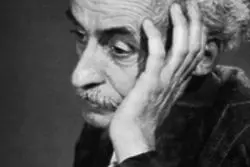 نیما یوشیج؛ شاعری که روشنایی را در دل شب یافت