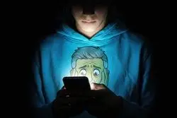 اکونومیست: چرا ممنوعیت شبکه‌های اجتماعی برای نوجوانان شکست می‌خورد؟