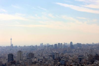 تهران در آستانه بادهای شدید و گردوخاک