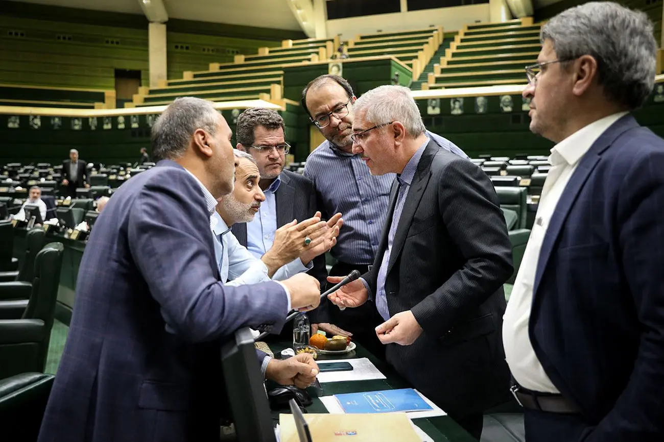 ساز مخالف مجلس با دولت/ چرا مجلس با کلیات بودجه ۱۴۰۳ مخالفت کرد؟