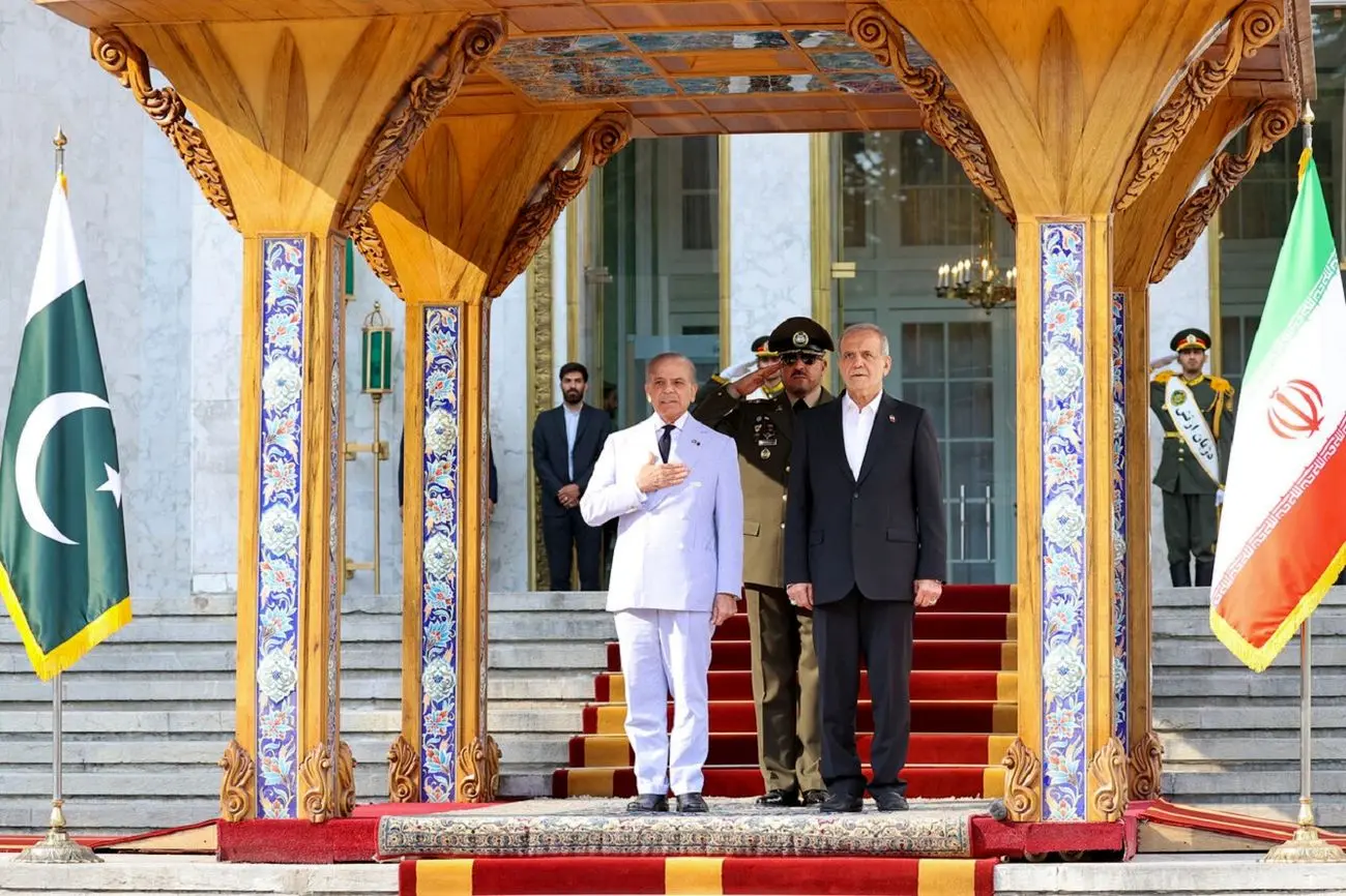 حمایت پاکستان از حق غنی‌سازی ایران/ تاکید دو کشور بر همکاری‌های راهبردی و امنیت مرزهای مشترک