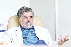 یک تحلیلگر سیاسی : تیم مذاکره کننده به رهبری قالیباف اختیار دارد/ احتمالا روی گزینه انتقال اورانیوم به چین به توافق می رسیم/ترامپ می تواند یک فرصت مهم برای ایران باشد زیرا...
