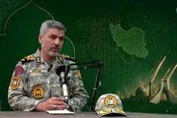 سخنگوی ارتش: ناوهای آمریکایی را باز هم عقب‌تر می‌رانیم