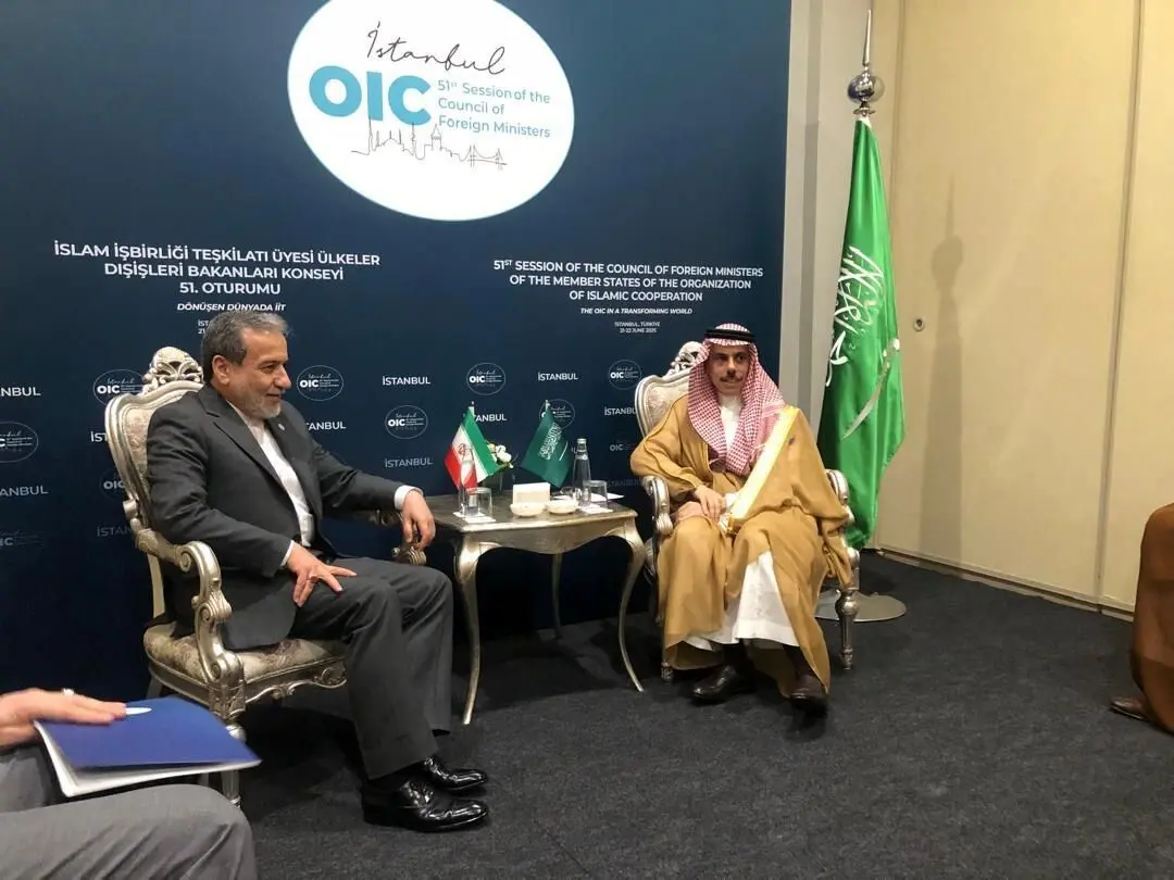 دیدار وزرای امور خارجه ایران و عربستان سعودی در استانبول