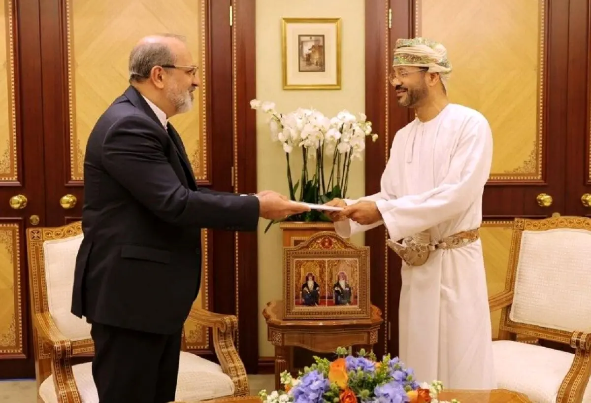 پیام‌ عراقچی به وزیر خارجه عمان