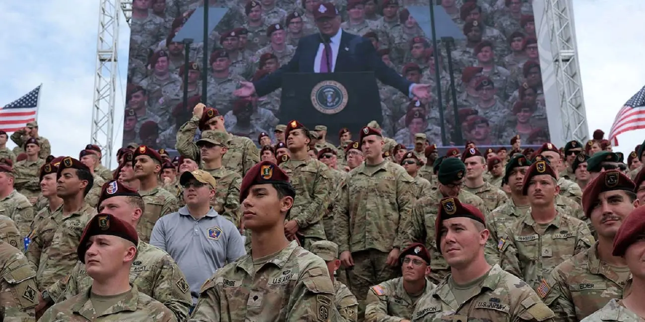 تیموتی اسنایدر؛ تلاش ترامپ برای رژیم چنج، اما در آمریکا!