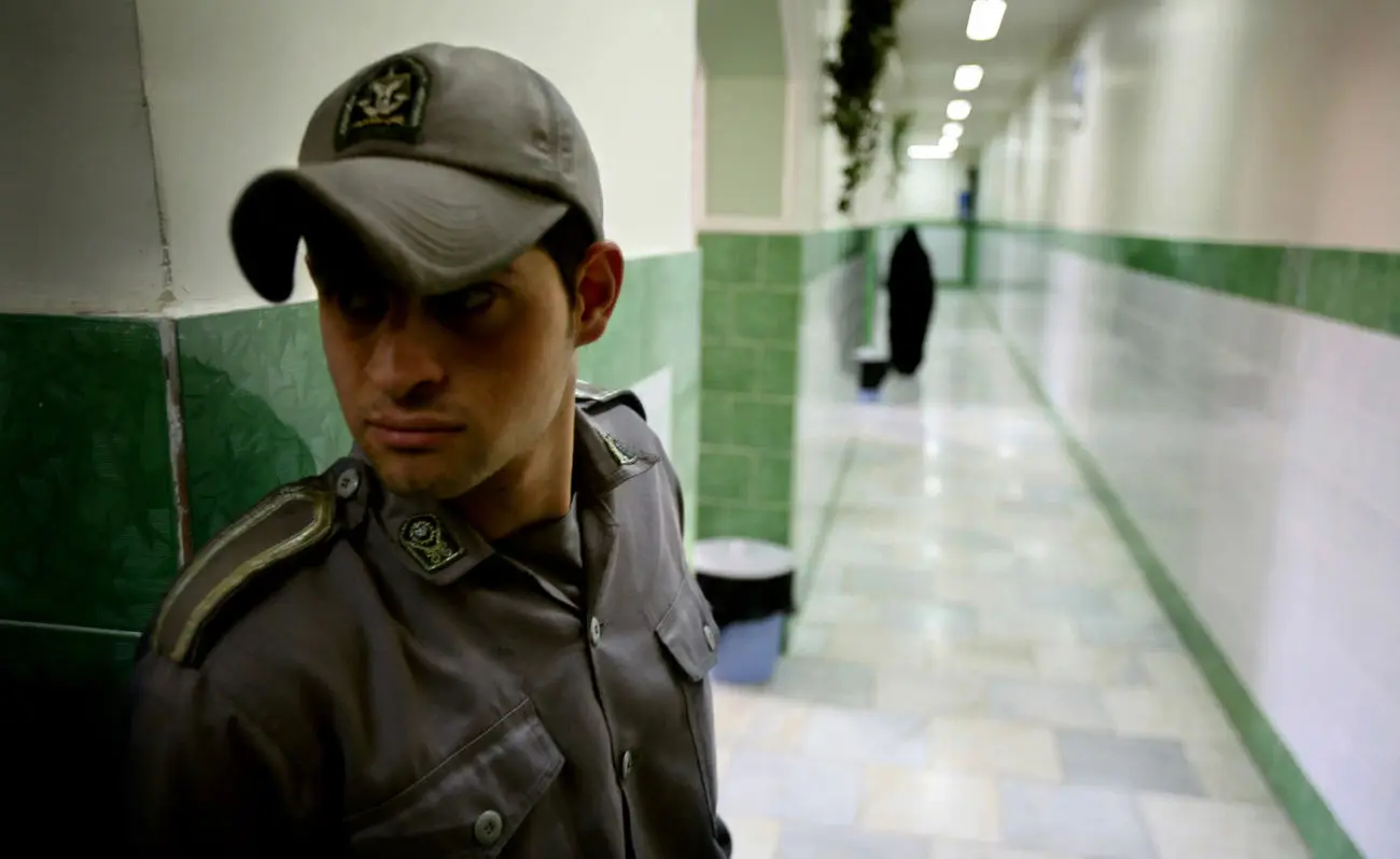 تکذیب ناآرامی و تیراندازی در زندان اوین 