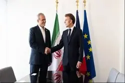 جزئیات گفت و گوی پزشکیان و رئیس جمهور فرانسه/ مکرون: آماده کمک به پیشبرد مذاکرات و رفع تحریم‌ها هستیم