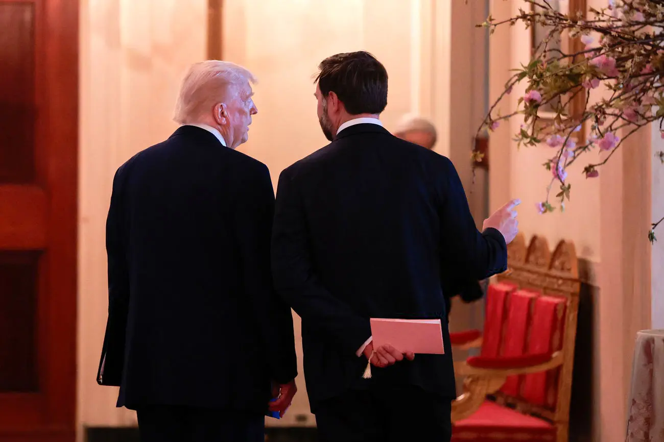 ونس: ممکن است ترامپ «اقدامات بیشتری» را برای متوقف کردن برنامه هسته‌ای ایران در نظر بگیرد