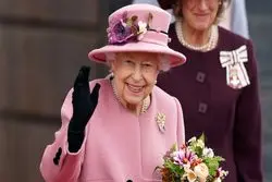 چرا ملکه الیزابت رهبری کسل‌کننده بود؟